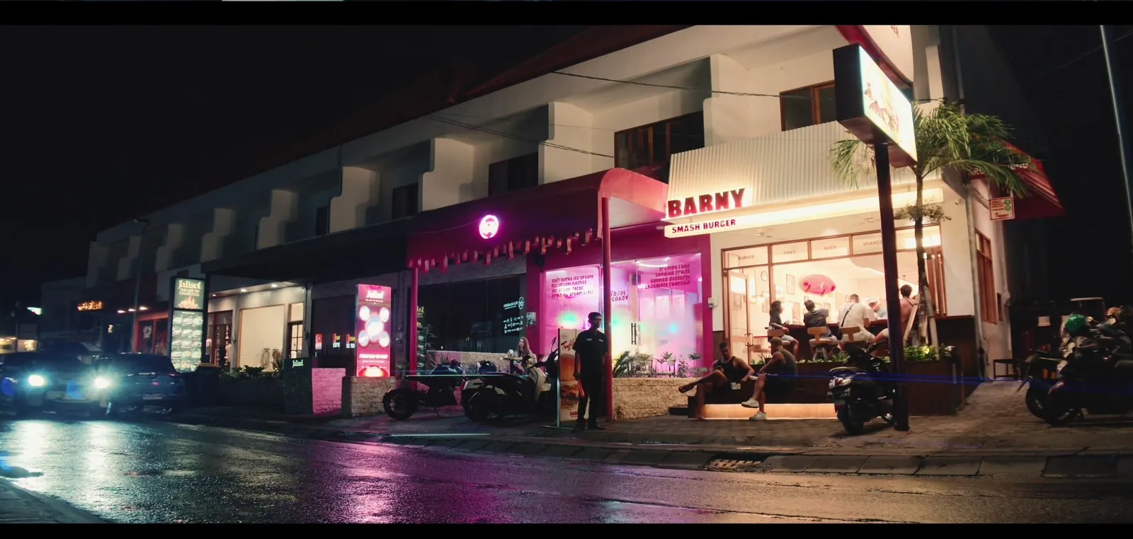 Widescreen anamorphic night street result with neon and horizontal flare