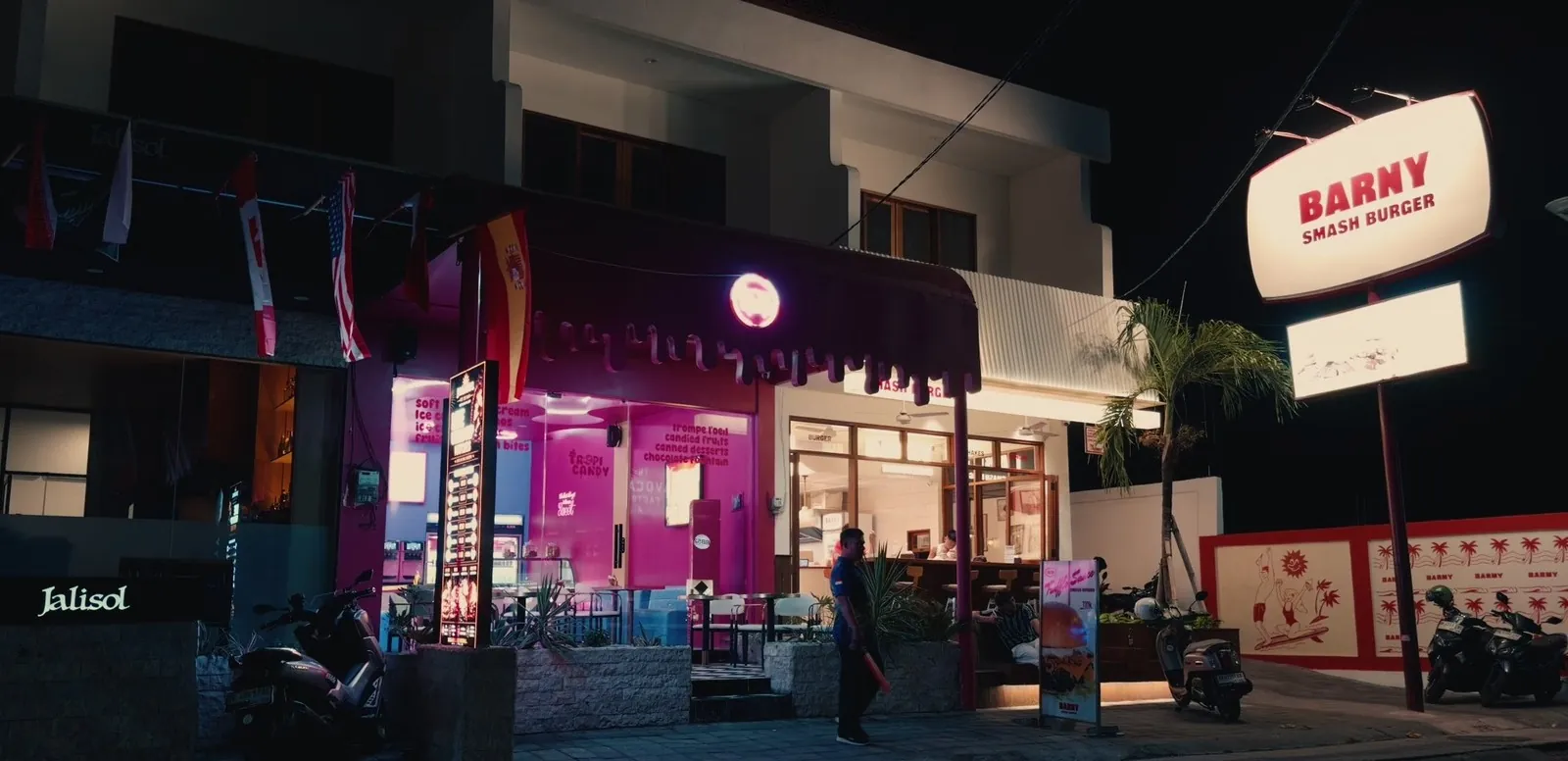 iPhone Night Filmmaking: How Do You Get Clean Clips Before the 1.33x Anamorphic Look?